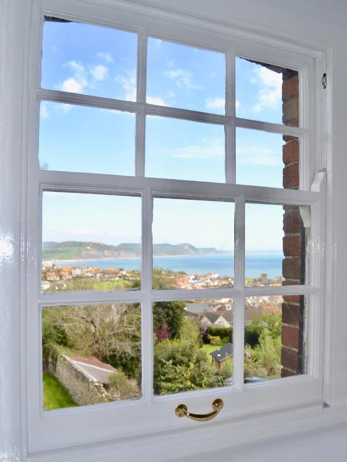 Hotel The Nags Head Lyme Regis Zewnętrze zdjęcie